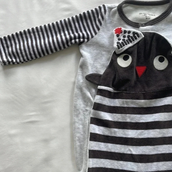 Penguin  Onesie - Picture 4 of 11